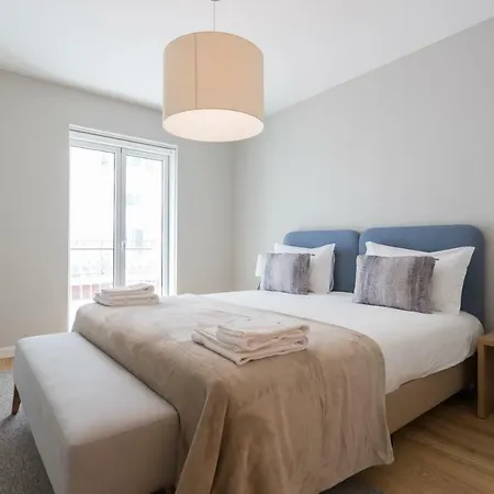 Flh Rato Spacious Апартаменти Лісабон