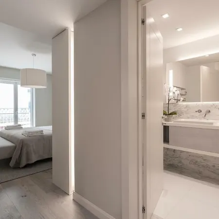 Апартаменты Flh Rato Spacious *
