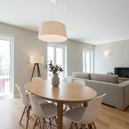Апартаменты Flh Rato Spacious *